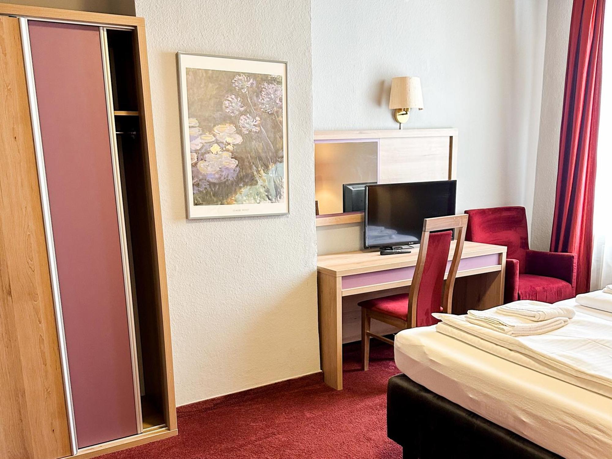 Hotel Fraenkischer Hof Kitzingen Extérieur photo