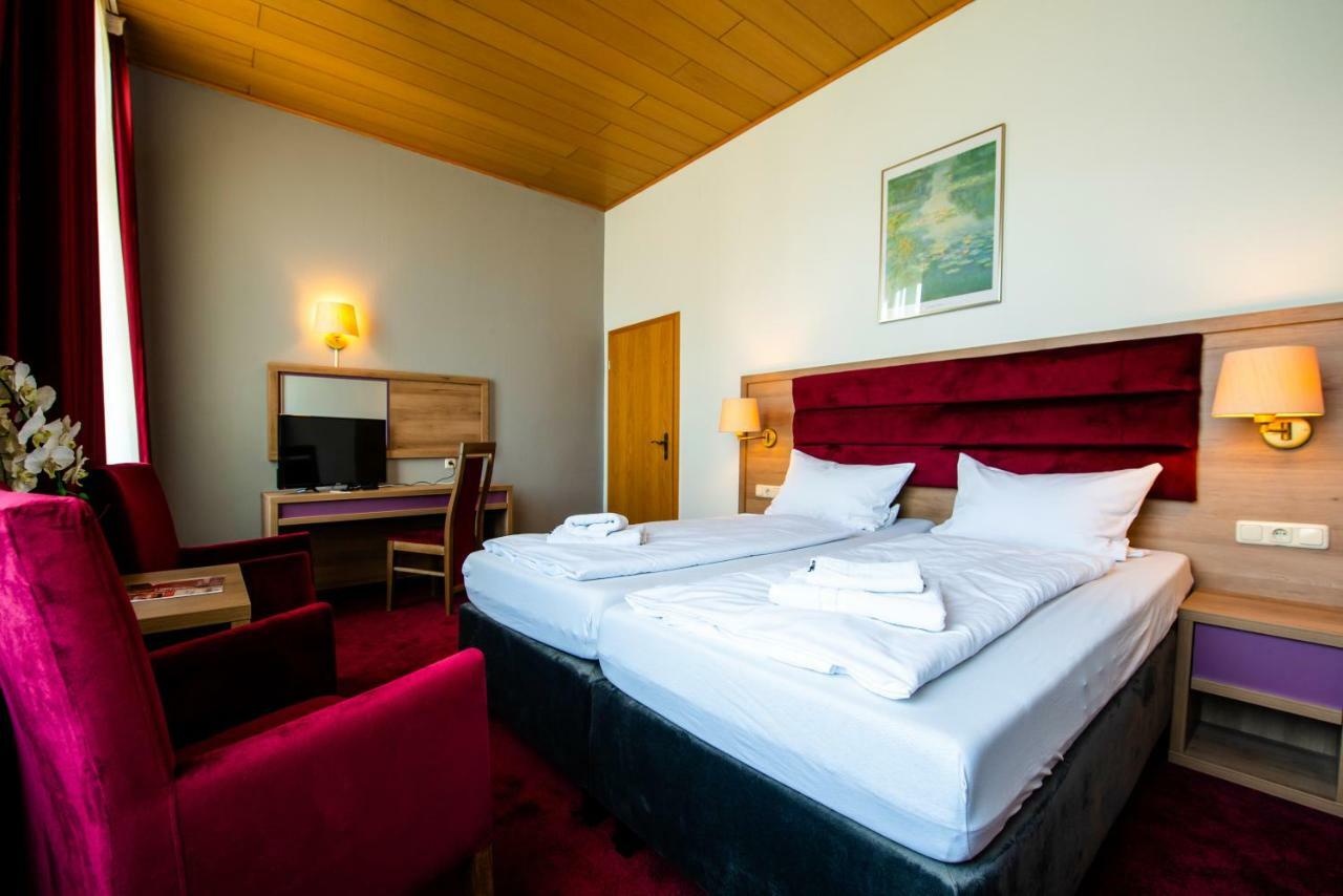 Hotel Fraenkischer Hof Kitzingen Extérieur photo