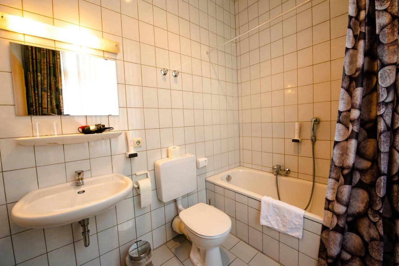 Hotel Fraenkischer Hof Kitzingen Extérieur photo